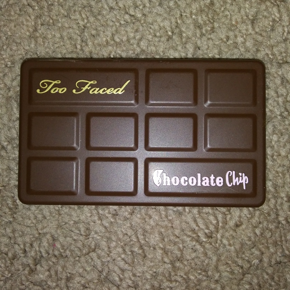 Too Faced chocolate chip mini palette